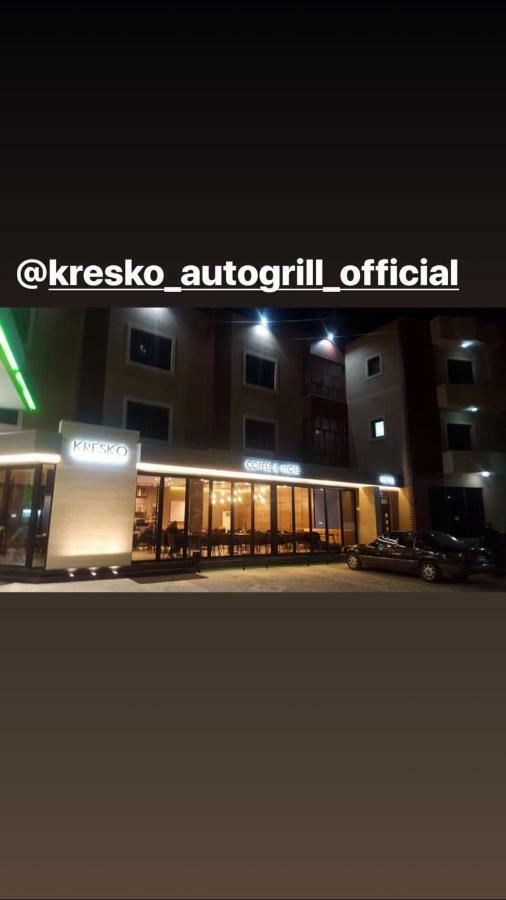 Hotel Kresko Lushnje Exterior photo